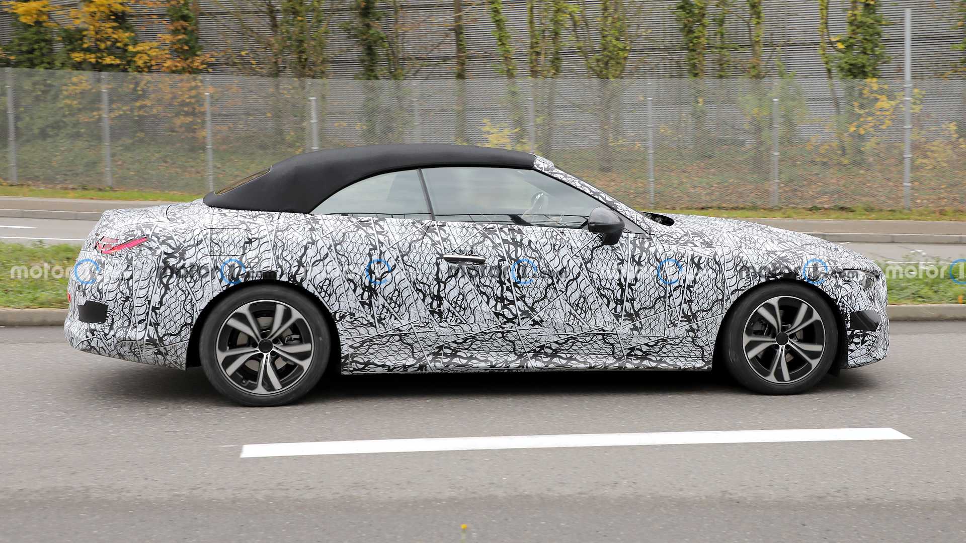 مرسيدس CLE كلاس الجديدة كلياً تظهر أثناء تجوالها في الطرق العامة 13