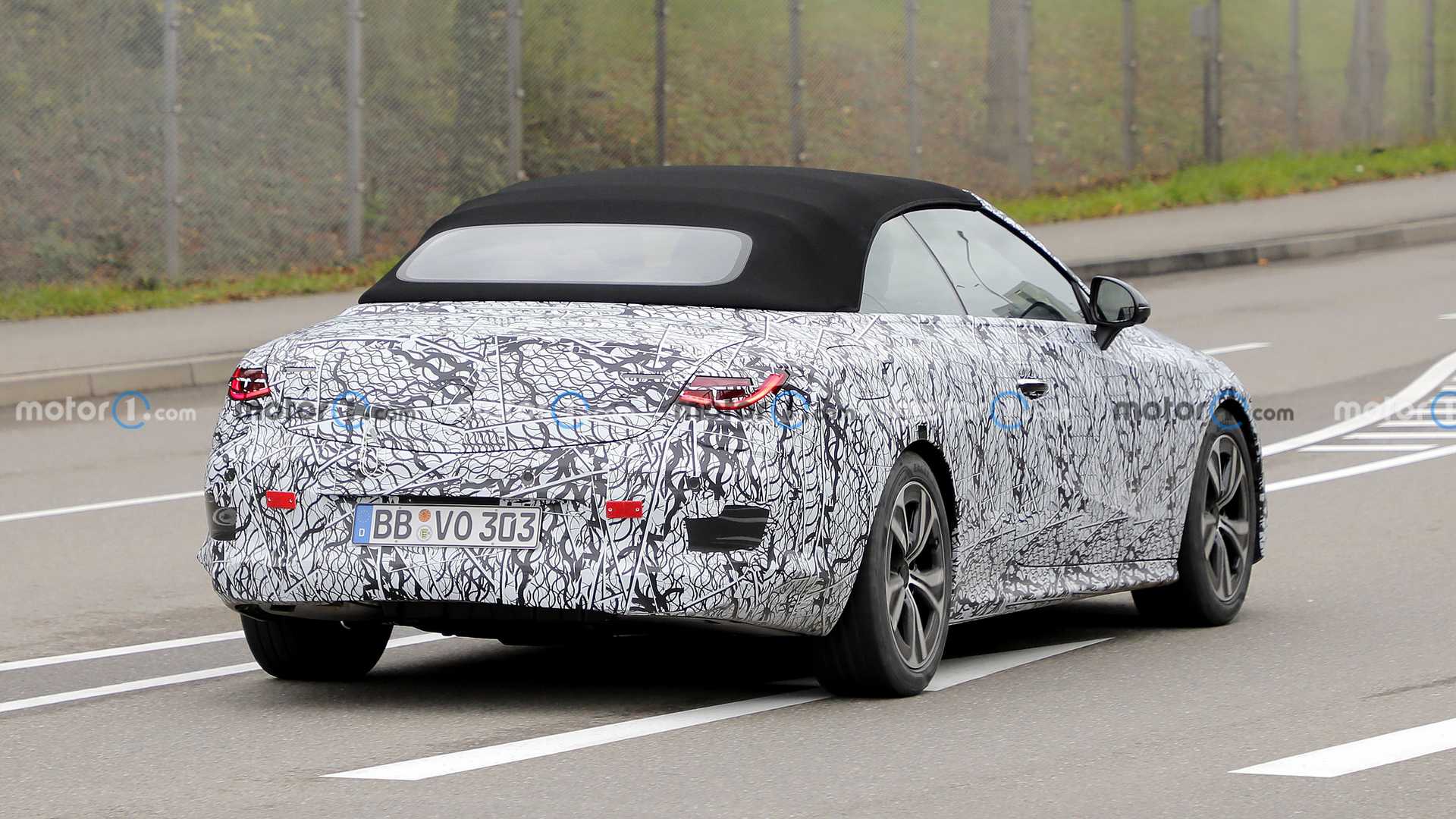 مرسيدس CLE كلاس الجديدة كلياً تظهر أثناء تجوالها في الطرق العامة 15