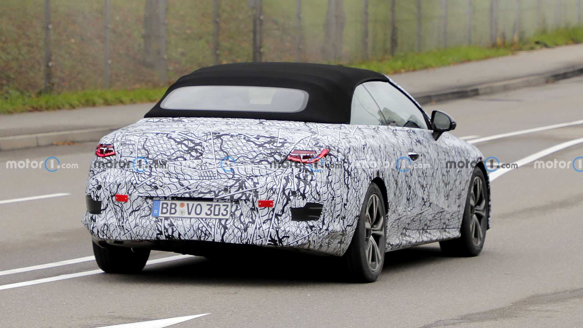 مرسيدس CLE كلاس الجديدة كلياً تظهر أثناء تجوالها في الطرق العامة 16