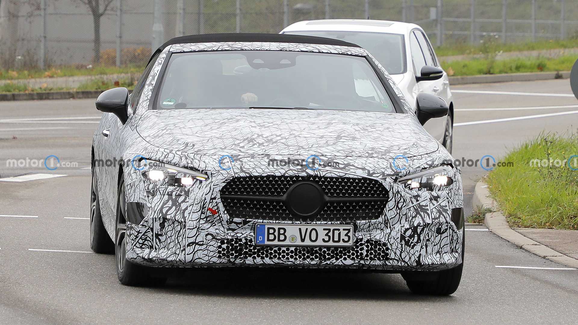 مرسيدس CLE كلاس الجديدة كلياً تظهر أثناء تجوالها في الطرق العامة 10