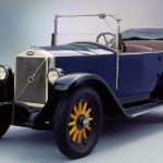 قصة شعار.."استلهمه المصممون من رمزًا رومانيًا قديم يشير إلى إله الحرب" تاريخ شعار سيارة فولفو أيقونة "المتانة والأمان" في عالم صناعة السيارات 1