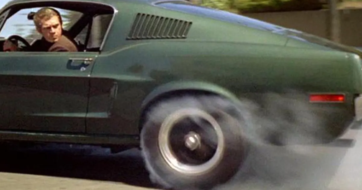 8 أفلام سيارات.. أفلام تألقت فيها سيارات دودج وكرايسلر 4