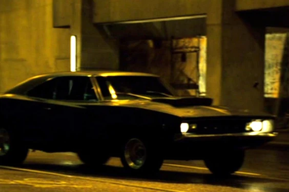 8 أفلام سيارات.. أفلام تألقت فيها سيارات دودج وكرايسلر 6