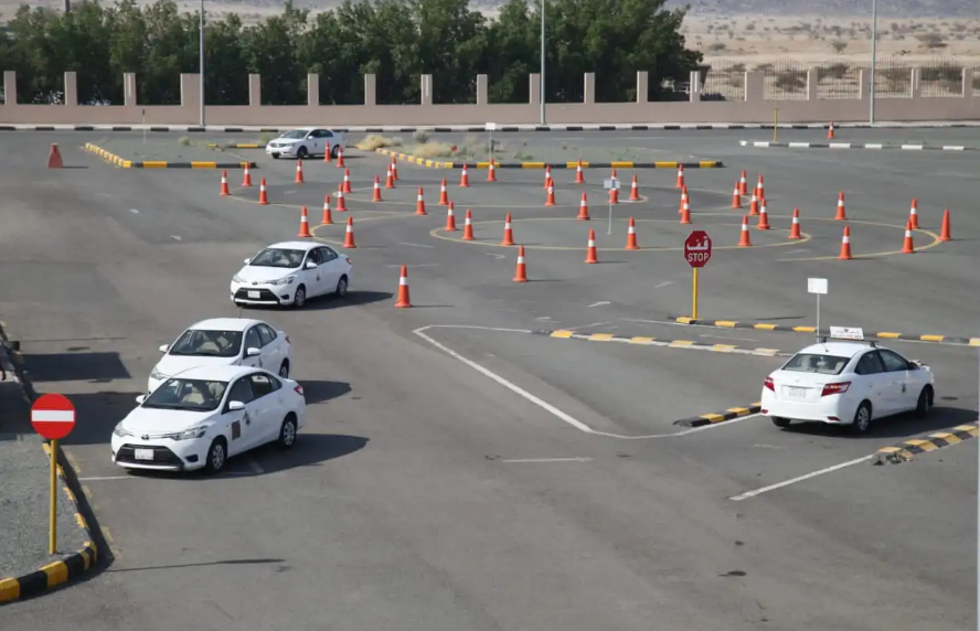 "المرور" يكشف خطوات حجز مواعيد تعليم القيادة إلكترونيًا "المرور" يكشف خطوات حجز مواعيد تعليم القيادة إلكترونيًا 2