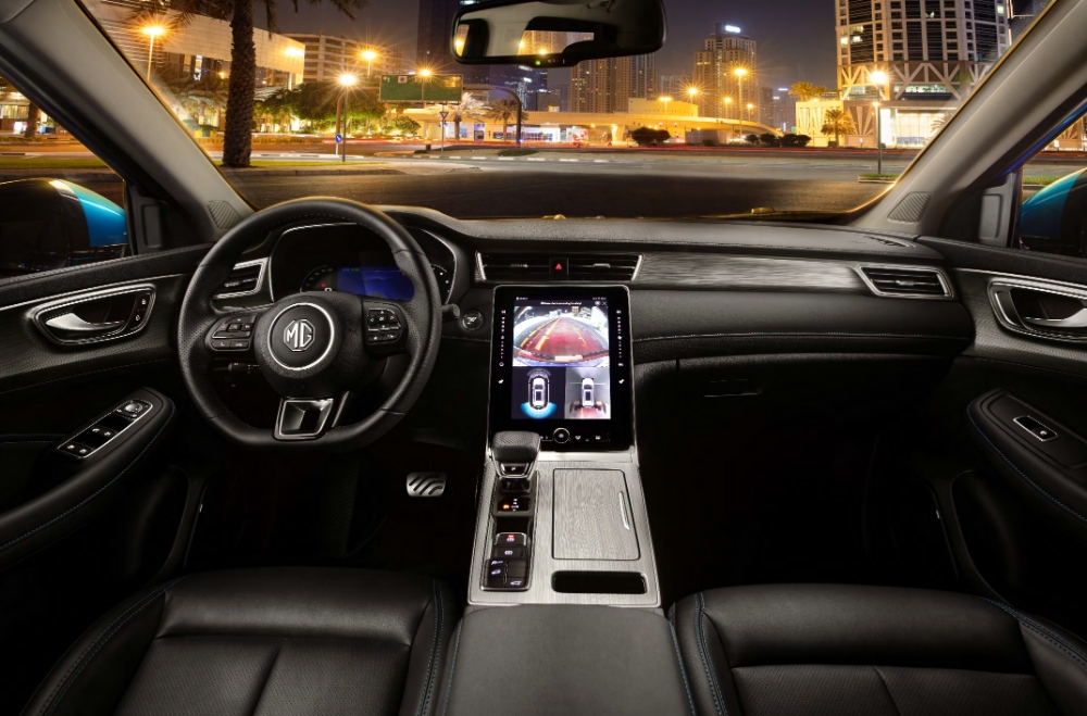 ام-جي-rx5-2023-المربع-نت-10