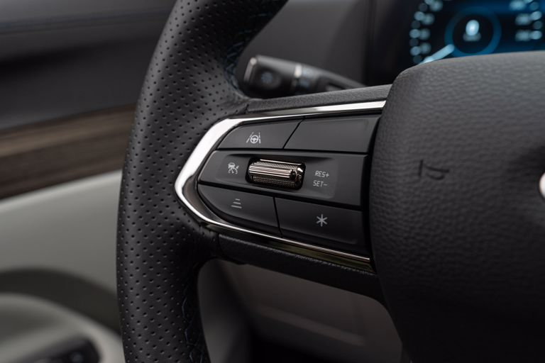 فورد-تيرتوري-2023-المربع-نت-5