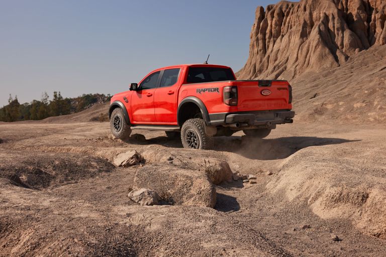 فورد-رينجر-رابتر-2023-4