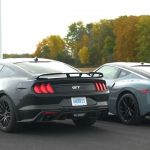 نيسان Z الجديدة بقوة 400 حصان تواجه فورد موستنج GT بقوة 460 حصان في سباقات التسارع نيسان Z الجديدة بقوة 400 حصان تواجه فورد موستنج GT بقوة 460 حصان في سباقات التسارع 1