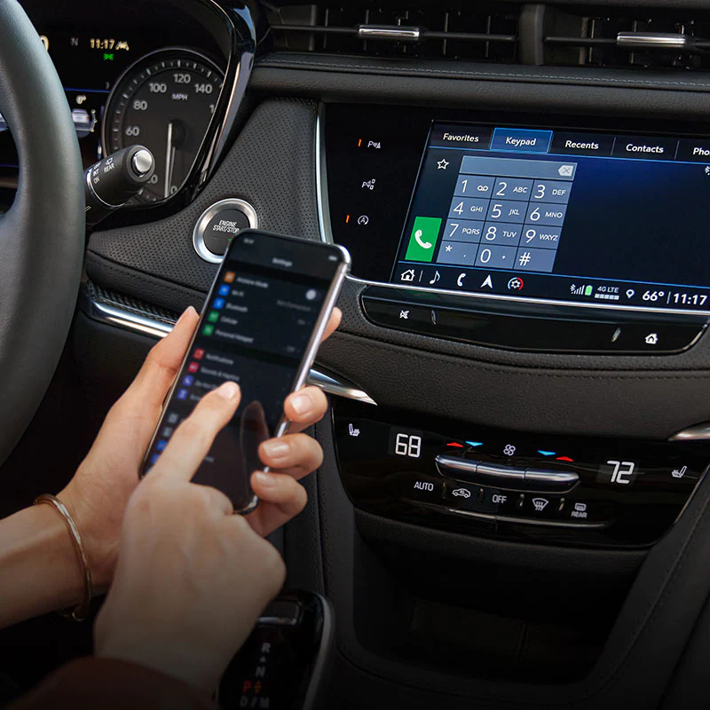 على السريع: 10 معلومات عن كاديلاك XT5 2023 الفاخرة من أمريكا 6