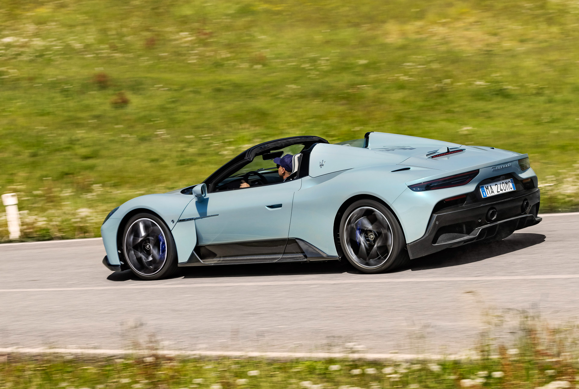 مازيراتي-mc20-سيلو-3