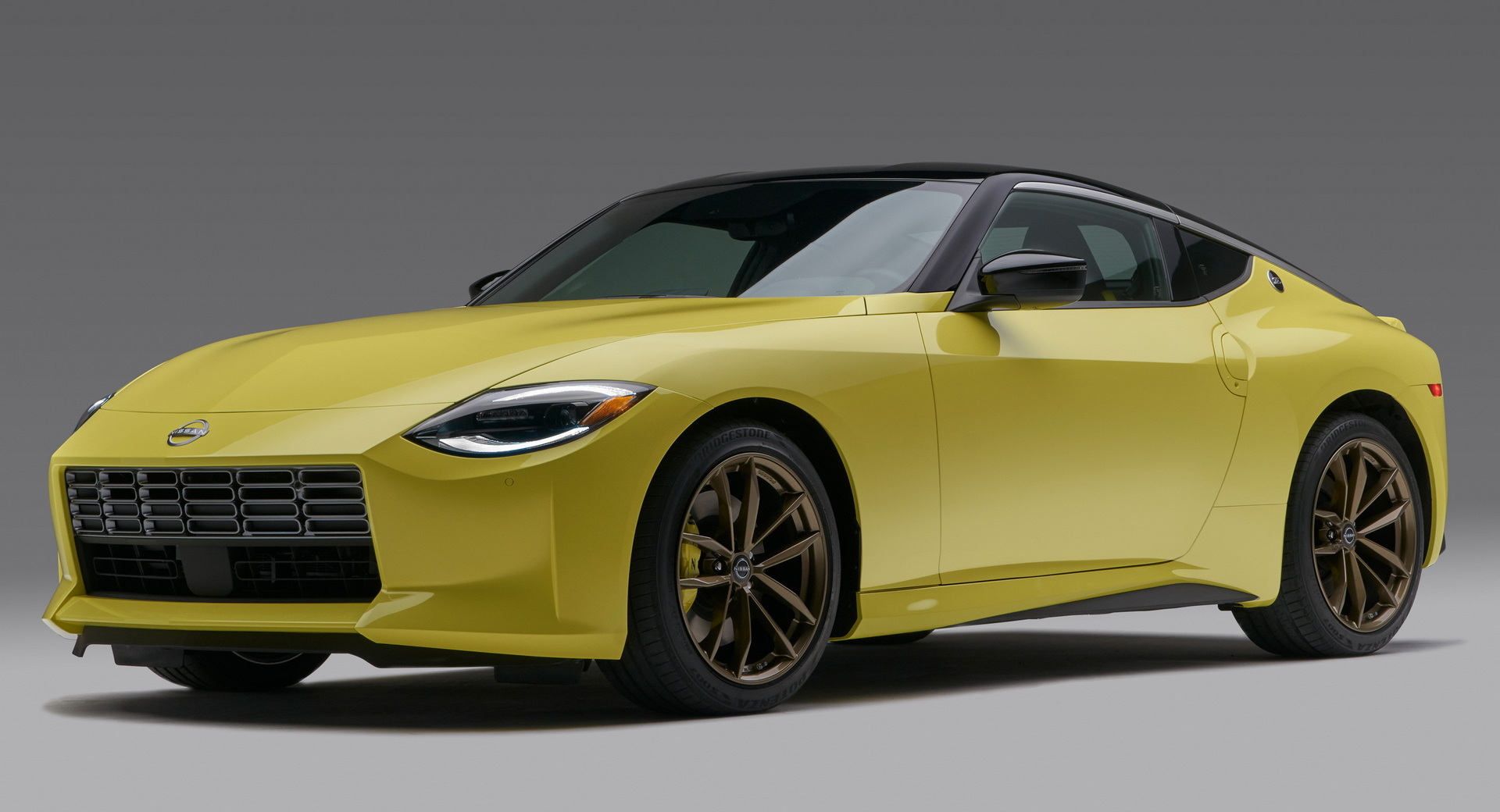 نيسان-z-2023-المربع-نت-3