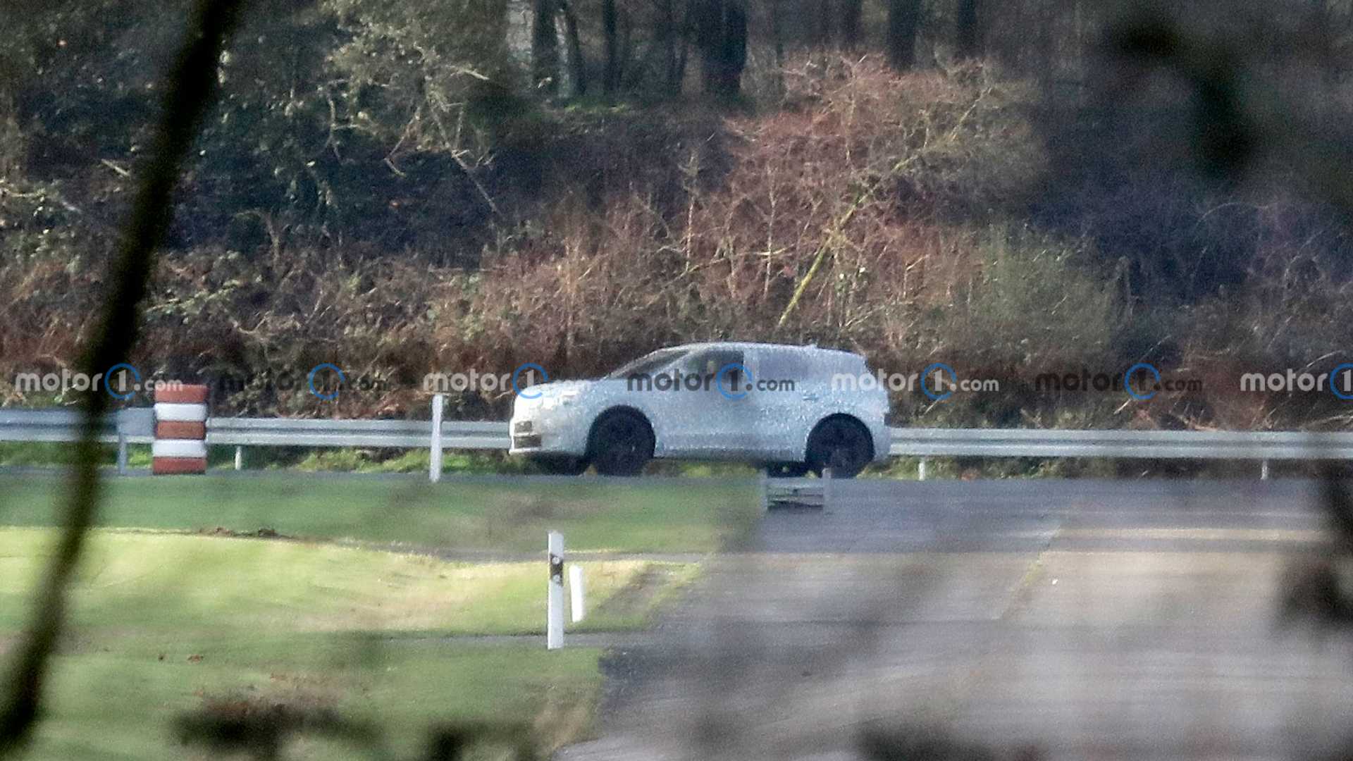 فورد تختبر SUV جديدة كلياً في أوروبا فورد