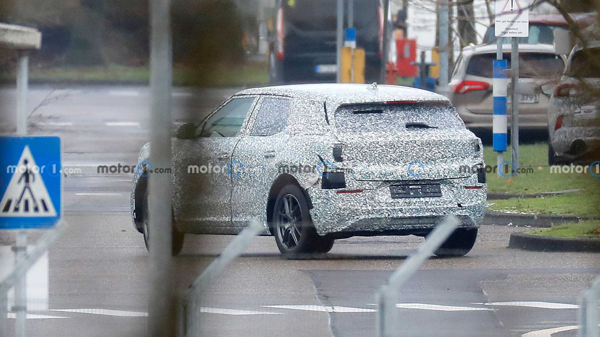 فورد تختبر SUV جديدة كلياً في أوروبا فورد