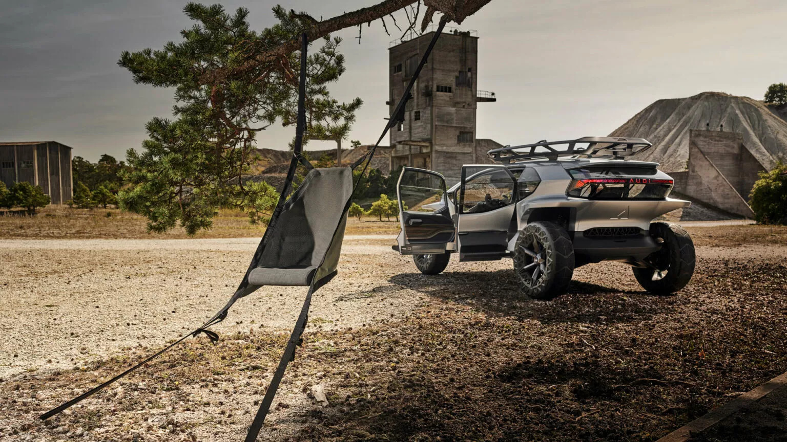 اودي تستعد لإطلاق سيارة دفع رباعي كهربائية لمنافسة ديفندر وجي كلاس بحلول عام 2027 أودي SUV