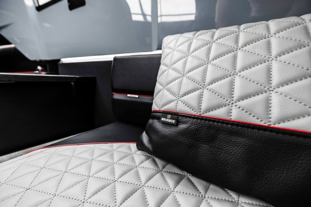 برابوس الألمانية تكشف عن قارب رياضي فاخر جديد بمحرك V8 وقوة 900 حصان برابوس شادو 900