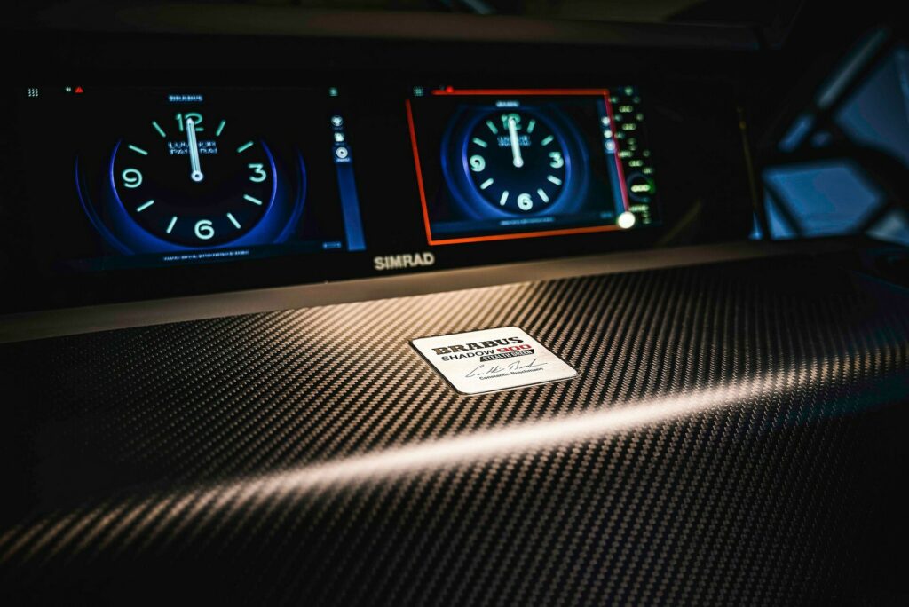 برابوس الألمانية تكشف عن قارب رياضي فاخر جديد بمحرك V8 وقوة 900 حصان برابوس الألمانية تكشف عن قارب رياضي فاخر جديد بمحرك V8 وقوة 900 حصان 4