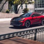 تويوتا-كروان-2023-المربع-نت-3