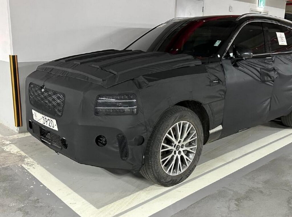 جينيسيس GV80 كوبيه الجديدة تظهر للمرة الأولى بصور تجسسية جينيسيس GV80 كوبيه