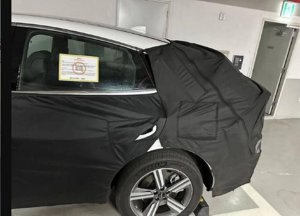 جينيسيس GV80 كوبيه الجديدة تظهر للمرة الأولى بصور تجسسية جينيسيس GV80 كوبيه