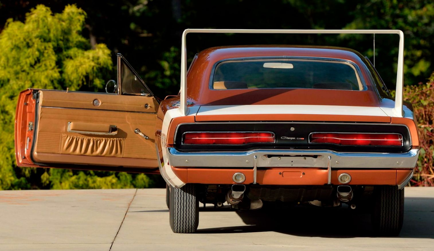 تعليمات قيادة النساء في السعودية دودج هيمي دايتونا طراز 1969