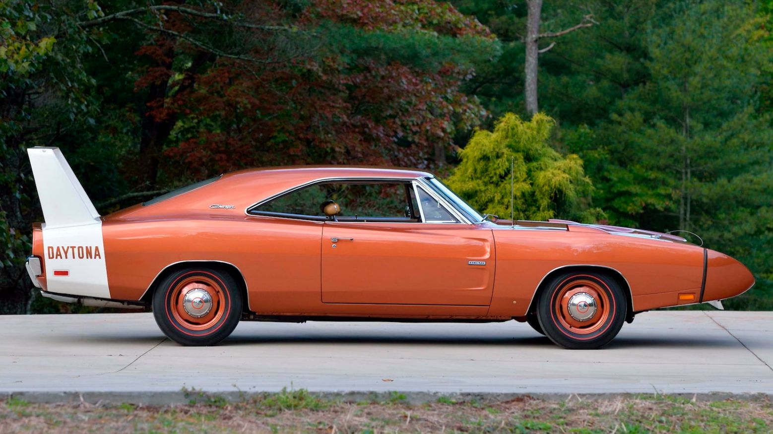 كاديلاك اسكاليد 2007 دودج هيمي دايتونا طراز 1969