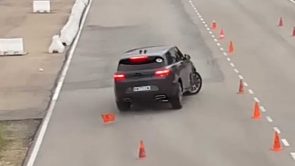 رنج روفر سبورت الجديدة تسجل نتائج محبطة في اختبار الثبات الأوروبي 6