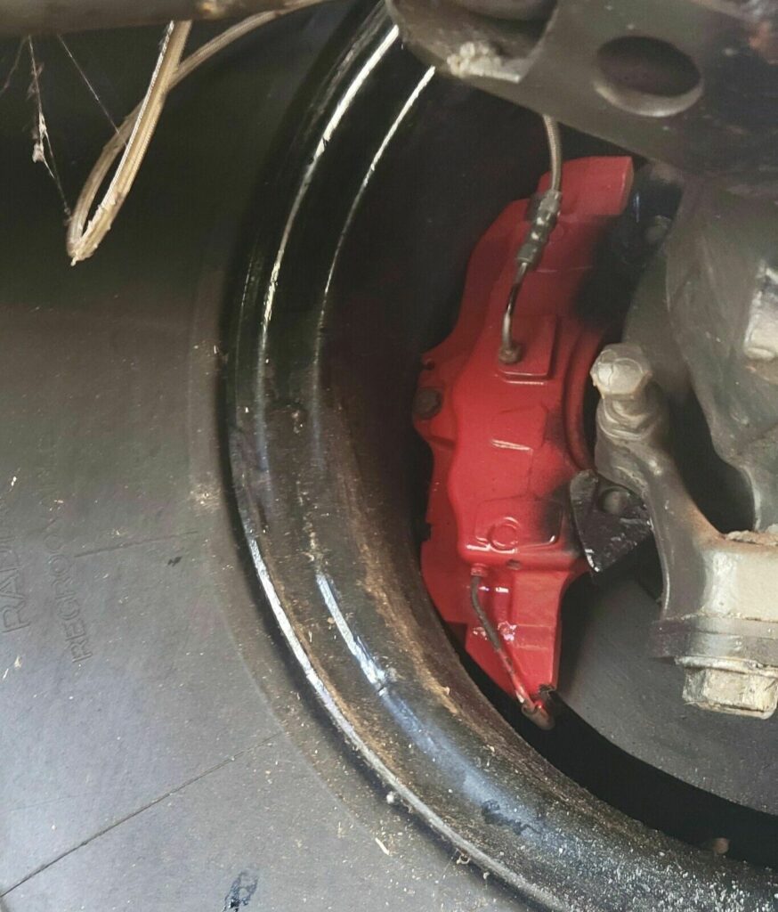 شيفروليه سيلفرادو تحصل على تعديل فريد من نوعه بأسلوب سيارة باتمان شيفروليه سيلفرادو تحصل على تعديل فريد من نوعه بأسلوب سيارة باتمان 2