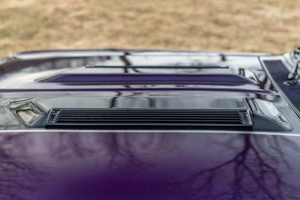 شيفروليه شيفيل 1967 معدلة بمحرك دودج فايبر تُعرض للبيع بمزاد شيفروليه شيفيل 1967 معدلة بمحرك دودج فايبر تُعرض للبيع بمزاد 2