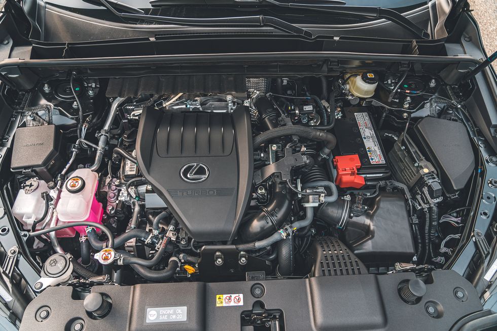 6 أسباب تقنعك بشراء سيارة لكزس NX 2023 6 أسباب تقنعك بشراء سيارة لكزس NX 2023 1