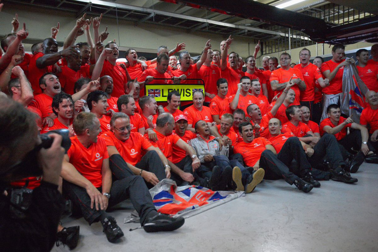 قصة ماكلارين ومرسيدس في فورمولا 1 من البداية حتى الانفصال ماكلارين ومرسيدس في فورمولا 1