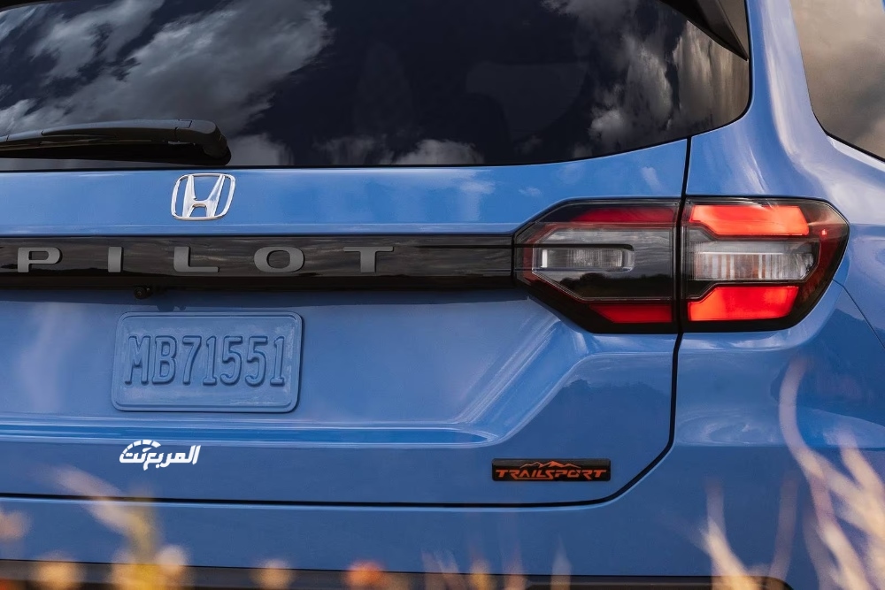 2023_honda_pilot_4dr-suv_trailsport_rbdg_oem_1_1600x1067