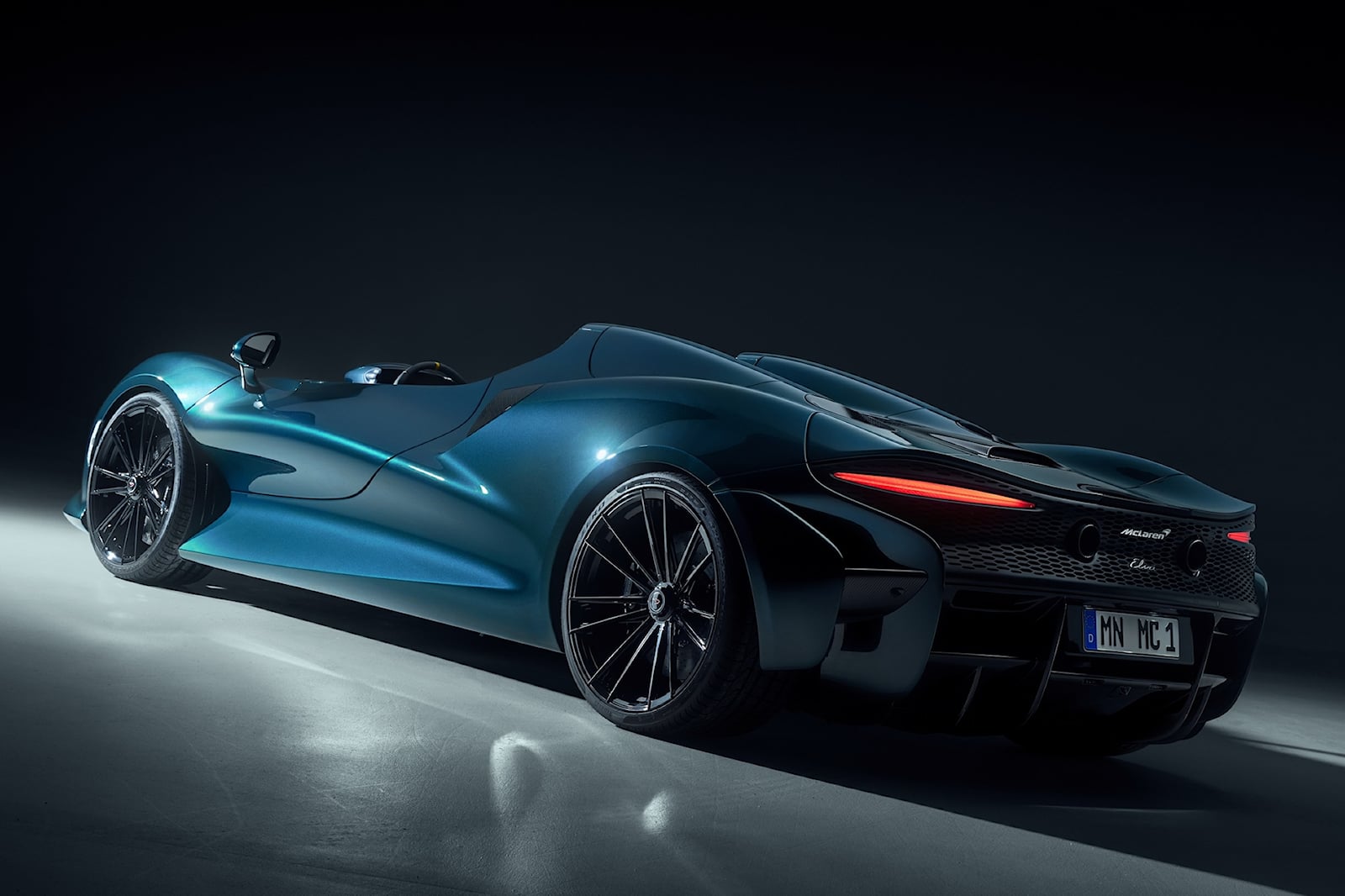 ماكلارين إلفا تحصل على حزمة تعديلات فريدة من شركة نوفيتك بقوة 919 حصان ماكلارين إلفا تحصل على حزمة تعديلات فريدة من شركة نوفيتك بقوة 919 حصان 5