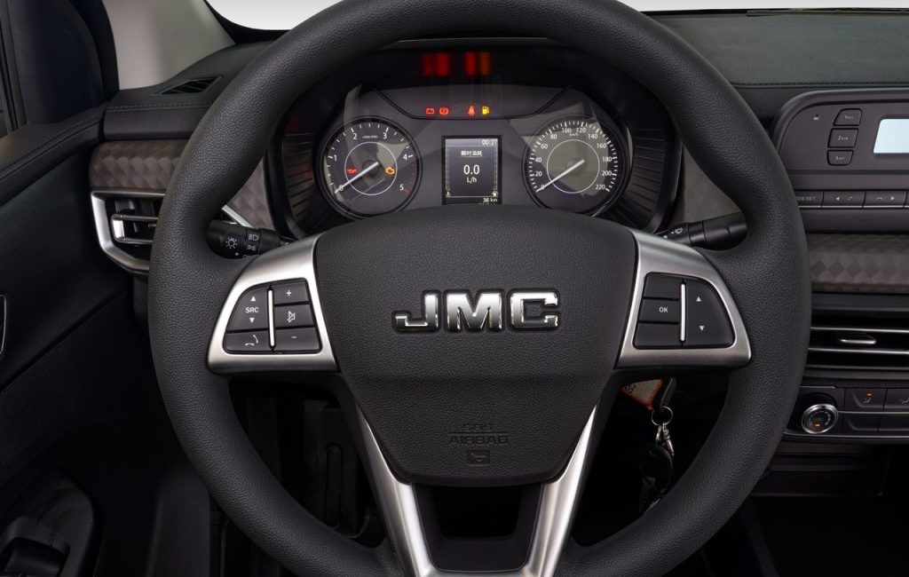 الاختلافات بين جاي ام سي فيقاس وفيقاس بلس عند وكالة الجبر للسيارات الاختلافات بين جاي ام سي فيقاس وفيقاس بلس عند وكالة الجبر للسيارات 5