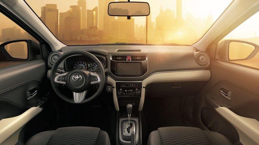 سيارة 3 صفوف بسعر 80 ألف ريال.. الاختلافات بين تويوتا فيلوز الجديد وراش سيارة 3 صفوف بسعر 80 ألف ريال.. الاختلافات بين تويوتا فيلوز الجديد وراش 4