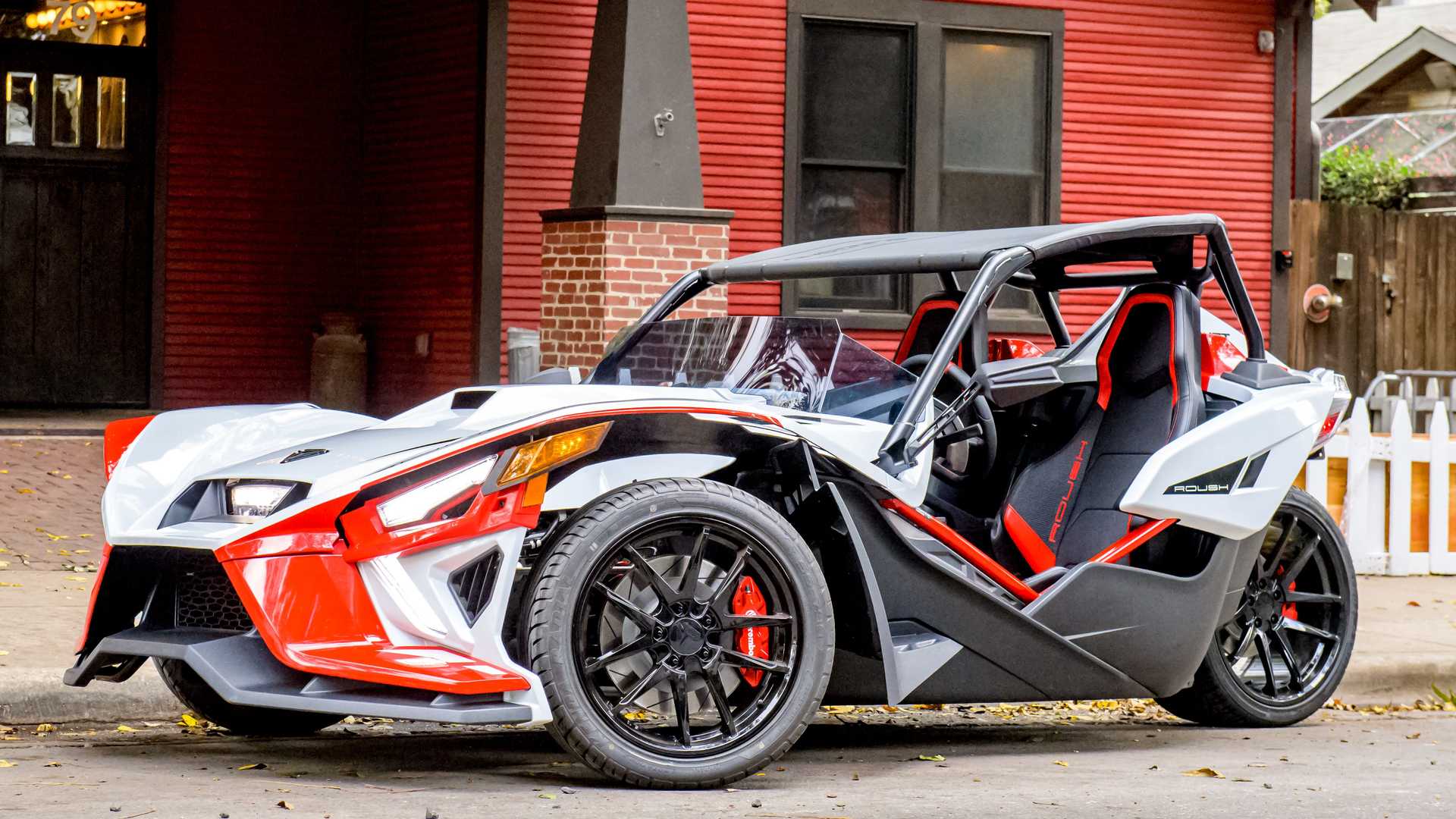 بولاريس تكشف عن سيارة سلينغ شوت روش الجديدة بقوة 203 حصان