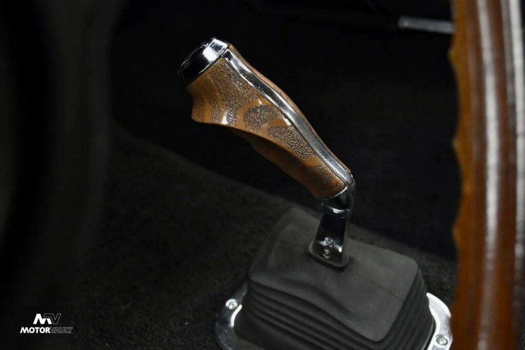 أول نسخة إنتاجية من بليموث هيمي كودا تُعرض للبيع بمقابل 8.24 مليون ريال بليموث هيمي كودا