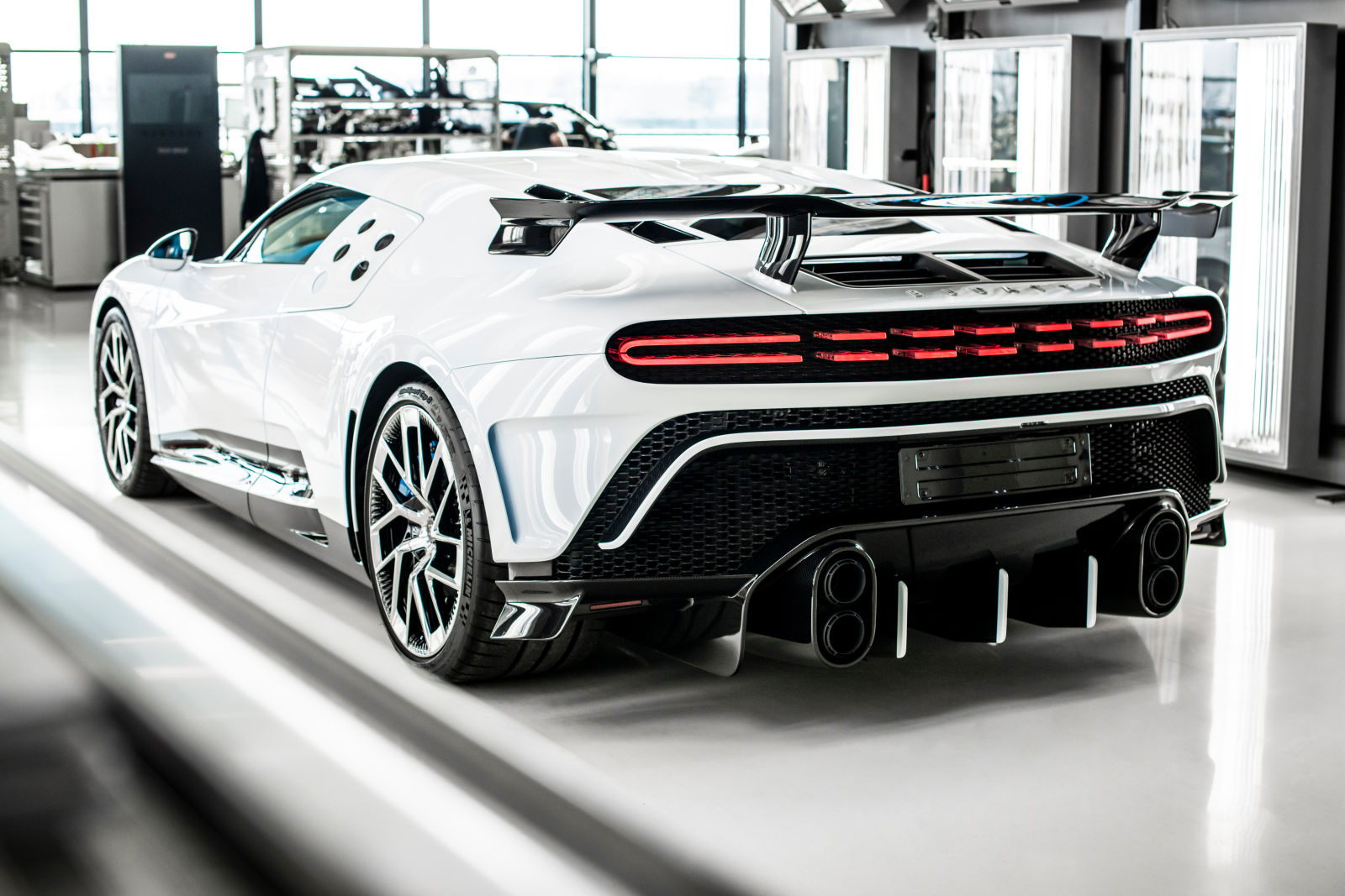 تعرف على أغلى 15 سيارة في العالم – تصل إلى 105 مليون ريال! بوجاتي شنتوديتشي