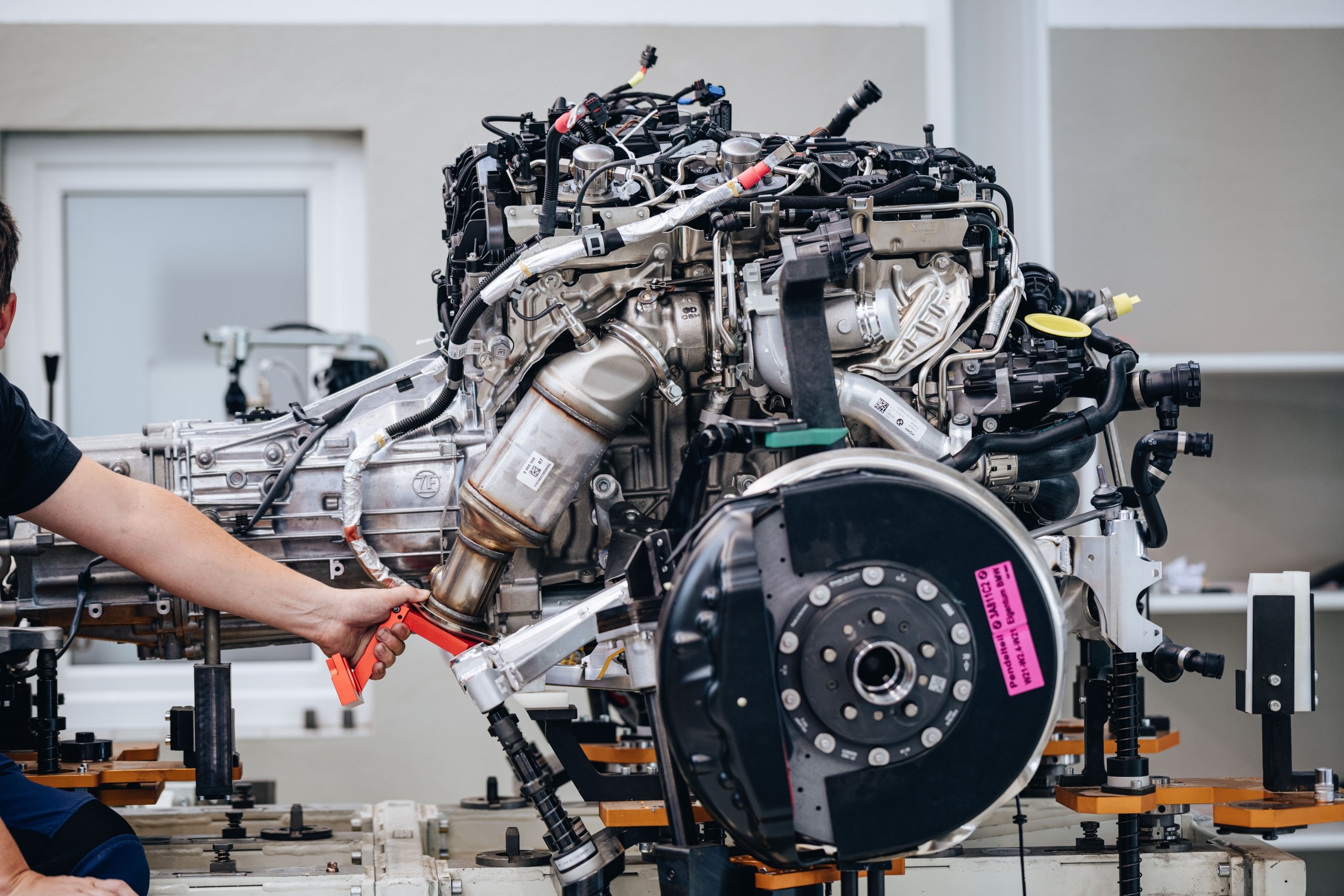 بي ام دبليو سوف تبدأ بإنتاج 3.0 CSL بفصل الربيع بأقوى محرك 6 سلندر في تاريخ العلامة بي ام دبليو 3.0 CSL