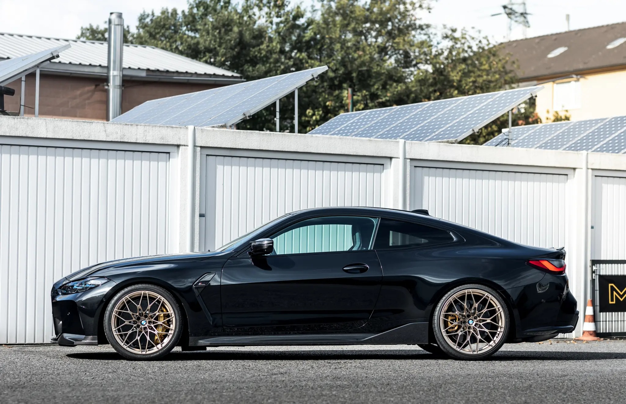 بي ام دبليو M4 مانهارت