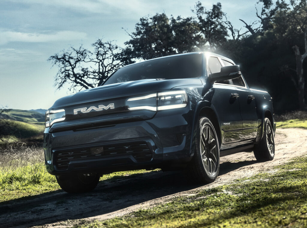 رام 1500 Rev الكهربائية الجديدة كلياً تنكشف بالشكل الإنتاجي رام 1500 Rev الكهربائية الجديدة كلياً تنكشف بالشكل الإنتاجي 6