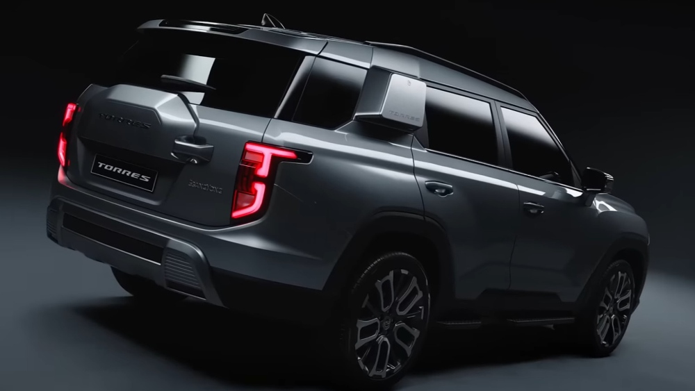 سانج-يونج-توريس-2023-المربع-نت-16