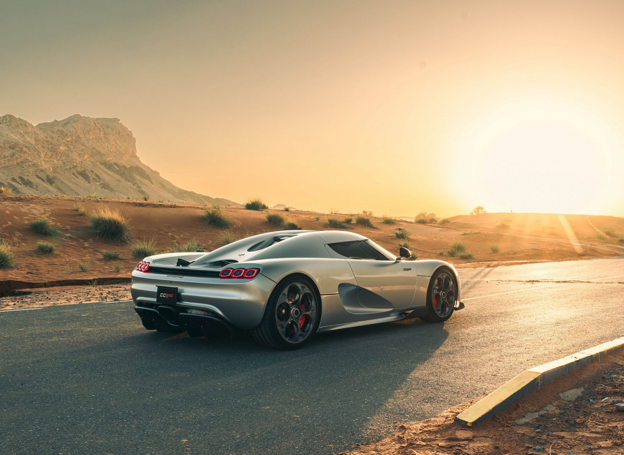 تعرف على أسرع 10 سيارات في العالم - تتجاوز 500 كم/ ساعة! كوينيجسيج CC850