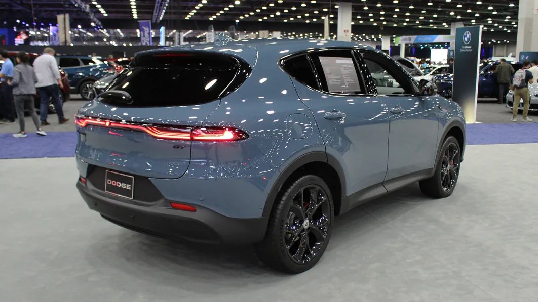 دودج هورنيت 2023 تنطلق في السوق الأمريكي والكشف عن الأسعار هورنيت