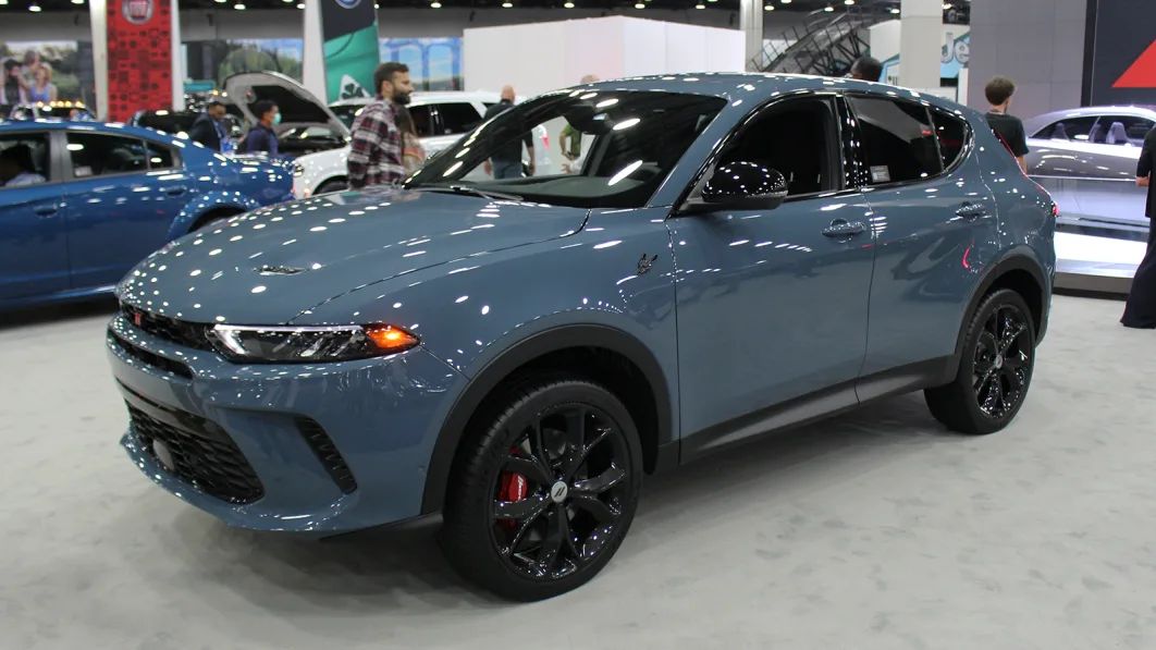 دودج هورنيت 2023 تنطلق في السوق الأمريكي والكشف عن الأسعار دودج هورنيت 2023 تنطلق في السوق الأمريكي والكشف عن الأسعار 1