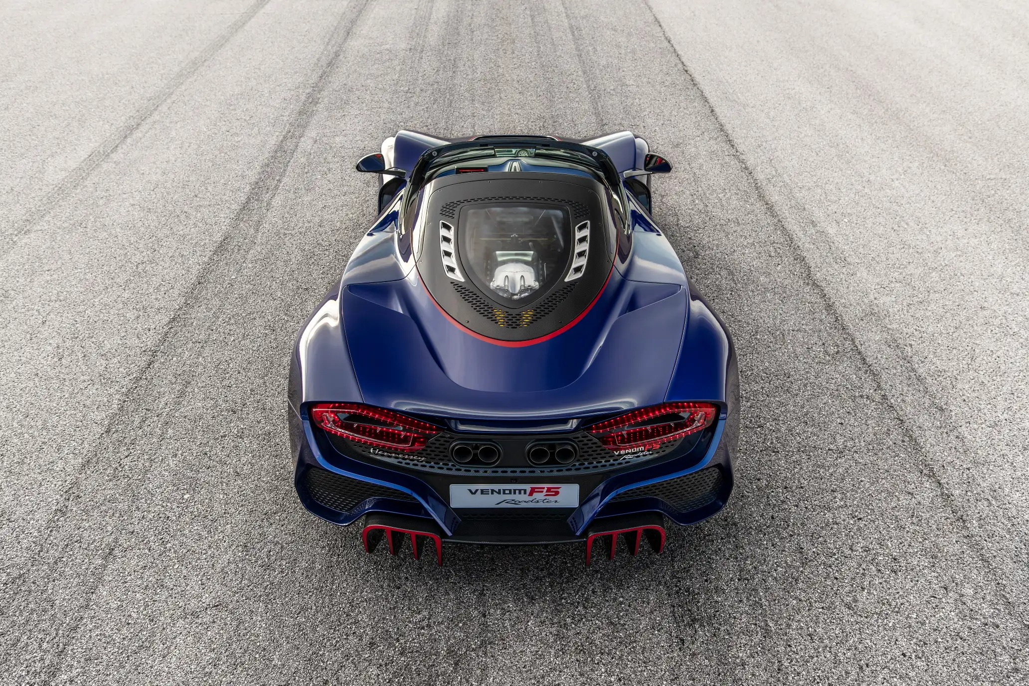 تعرف على أسرع 10 سيارات في العالم - تتجاوز 500 كم/ ساعة! هينيسي فينوم F5 رودستر