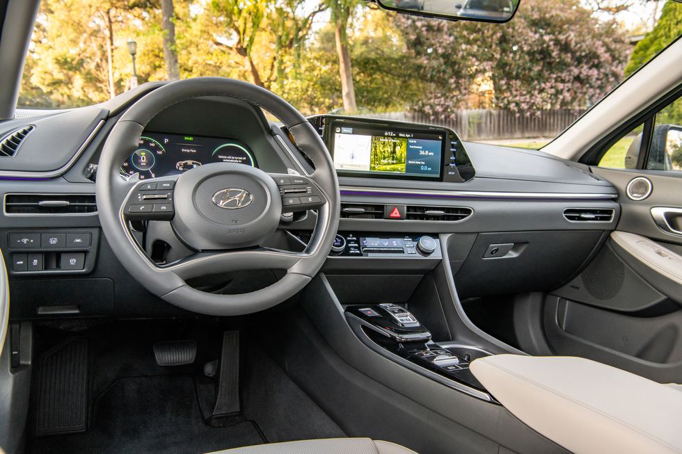 سعر هيونداي سوناتا 2021 ومواصفات الهايبرد ومن أين تشتريها في السعودية؟ سعر هيونداي سوناتا 2021 ومواصفات الهايبرد ومن أين تشتريها في السعودية؟ 4