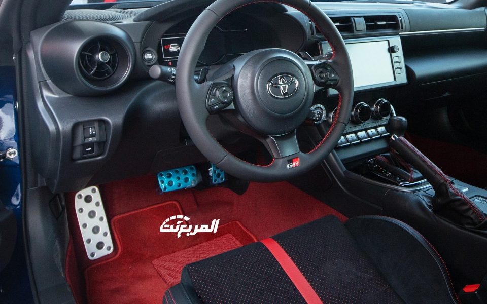 تويوتا GR 86 2023 تتوفر بناقل حركة يدوي أو أوتوماتيكي.. المواصفات الكاملة للسيارة عند عبداللطيف جميل تويوتا GR 86 2023 تتوفر بناقل حركة يدوي أو أوتوماتيكي.. المواصفات الكاملة للسيارة عند عبداللطيف جميل 4