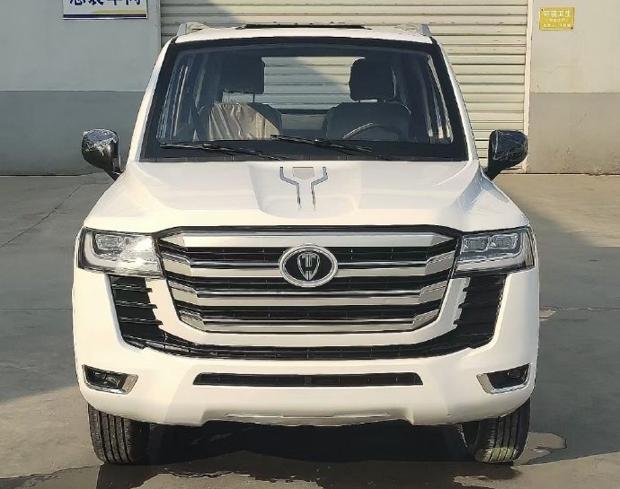 شركة صينية تصنع نسخة تقليد مصغرة لتويوتا لاندكروزر تويوتا لاندكروزر مصغرة