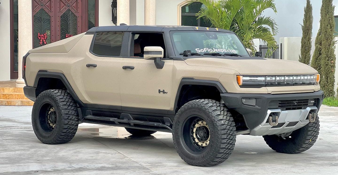 شاحنة همر تحصل على حزمة تعديلات مستوحاة من المركبات العسكرية