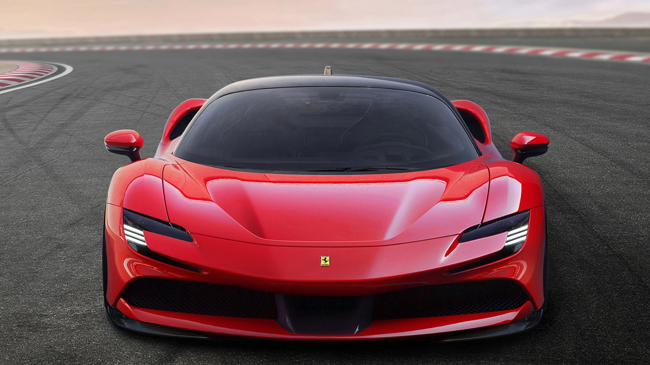 أيهما أفضل لامبورجيني ريفويلتو أم فيراري SF90 سترادل؟ "مقارنة تفصيلية" لامبورجيني ريفويلتو و فيراري SF90 سترادل